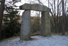 Pozvánka na výlet k dolmenu u Rešic