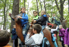 Děti z Osvětiman navštívily Muzeum lesnictví a myslivosti Buchlov a Naučnou stezku Okolo Buchlova