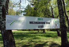 Tisková zpráva MZe: Ministr Ivan Fuksa oslavil 250. výročí výuky veterinární medicíny a nový Lesnický park Křtiny
