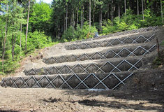 Stavba „Sanace sesuvu na lesní cestě Vojtová – povodňová škoda 2010“