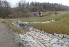Suchá nádrž na Chrudimsku pojme stoletou vodu: Postavily ji Lesy ČR