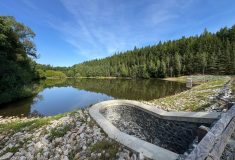 Na Křivoklátsku obnovily Lesy ČR vodní nádrž