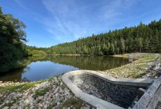 Na Křivoklátsku obnovily Lesy ČR vodní nádrž