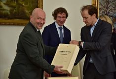 Lesy ČR v čele prestižních žebříčků podniků hodnocených  podle praxe veřejných zakázek a transparentnosti