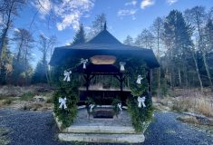 Vánoční výzdoba pramenů Křinice