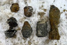 V jihočeské nádrži se nalezl granát, teď dno prohledávají pyrotechnici